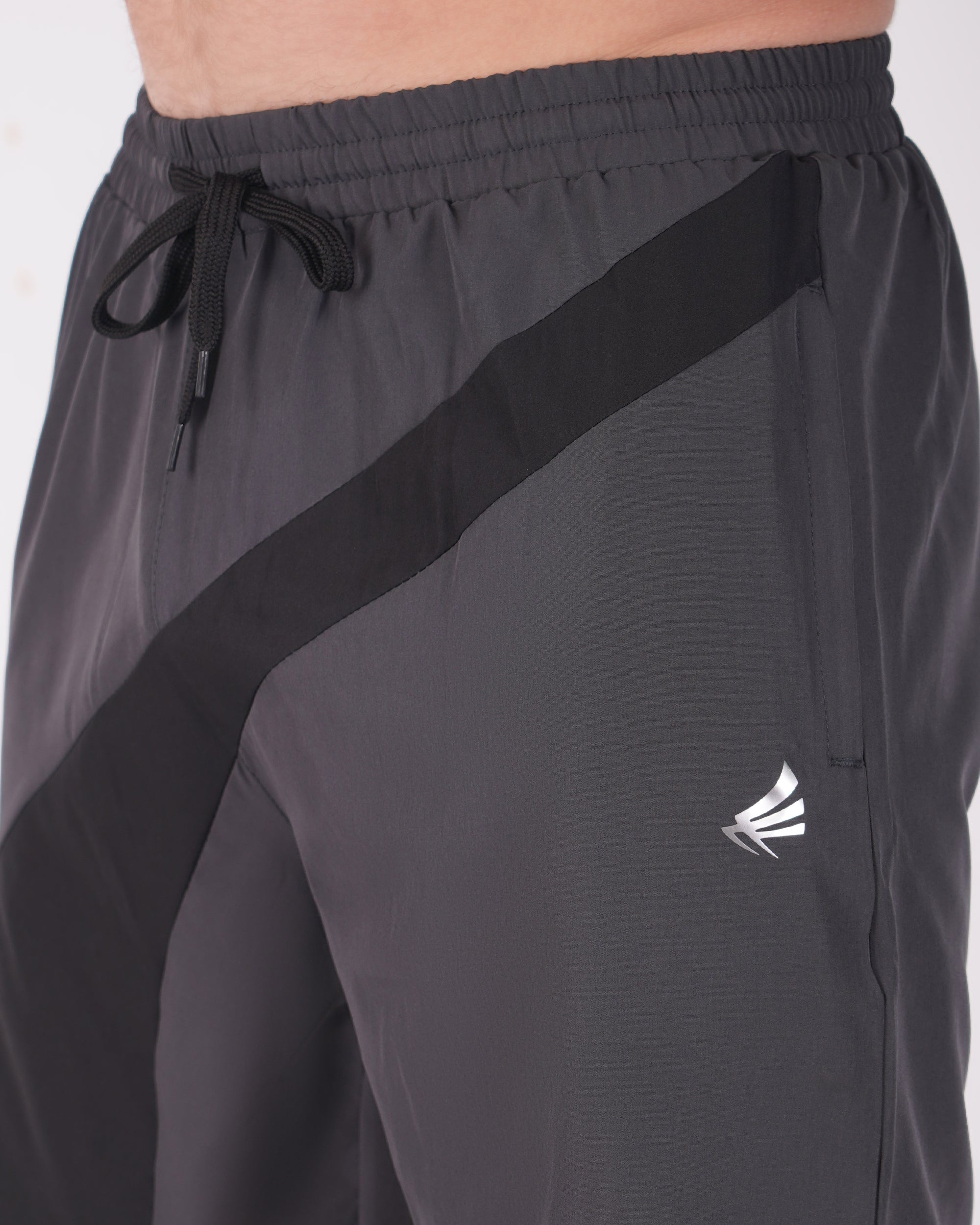 Deta-Dry Men's Active Front Stripe Shorts Dark Grey